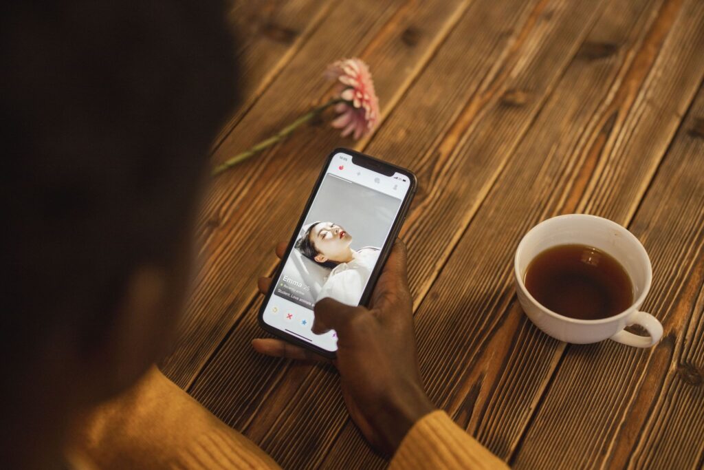 You’re not alone with dating app burnout image